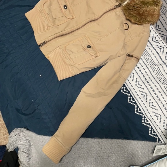 Guess Jacket - Picture 3 of 9